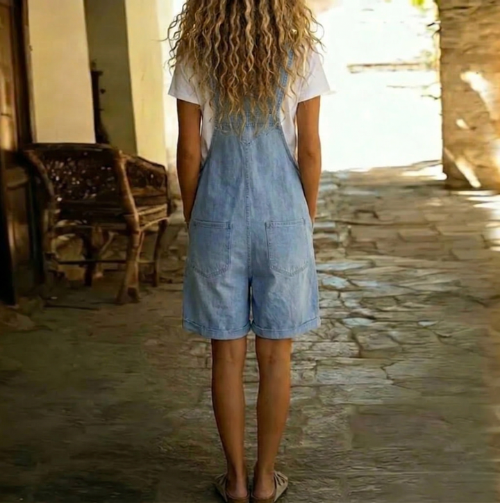 Clara™ | Salopette corta in jeans blu chiaro