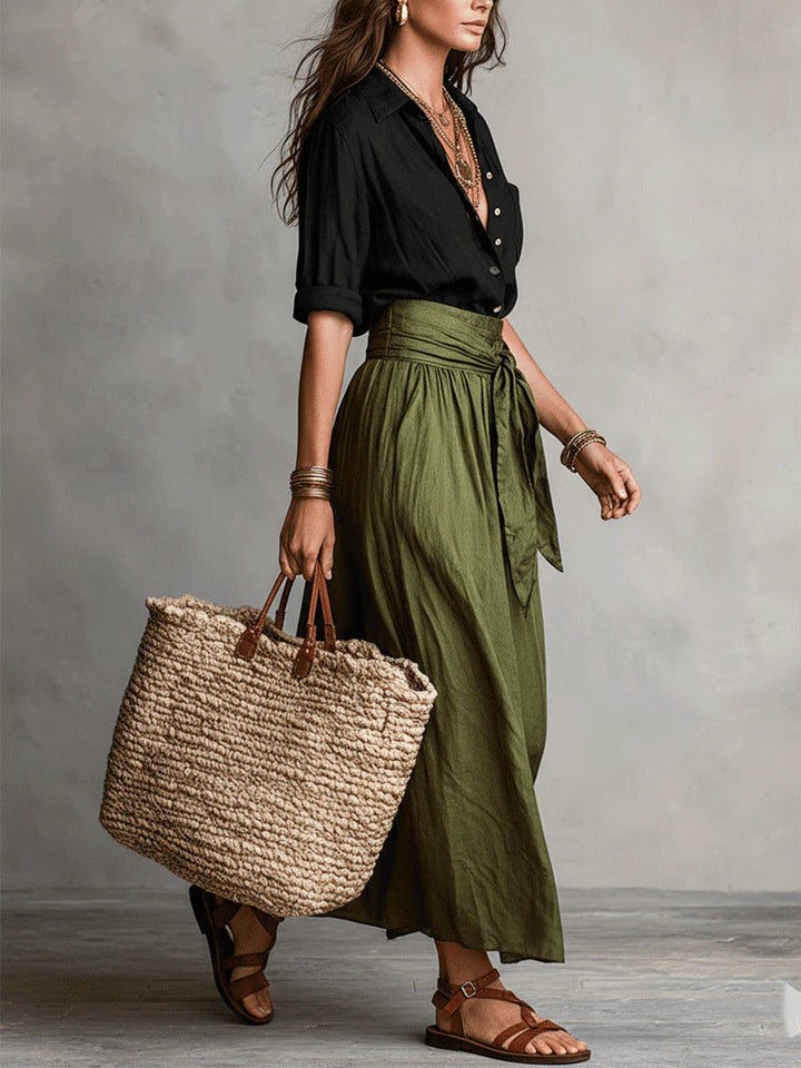 Vera – Completo di due pezzi: camicia nera e gonna midi verde oliva